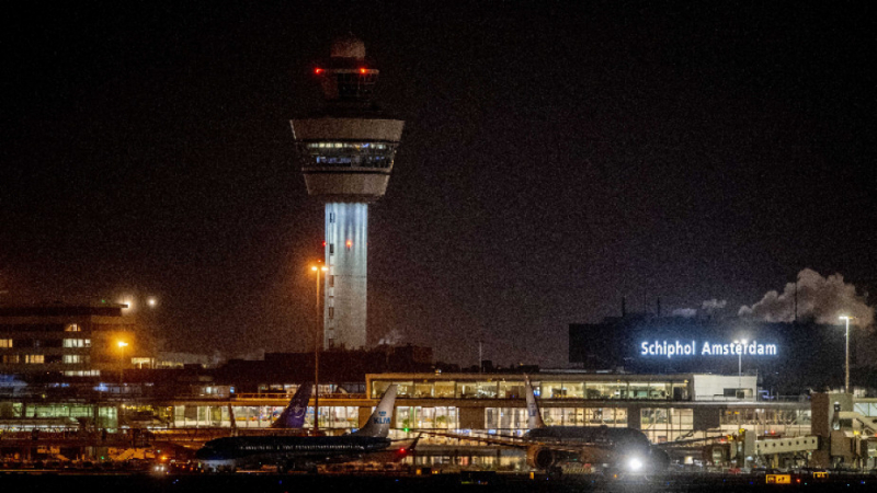 Тревогата на летище "Схипхол" в Амстердам се оказа фалшива