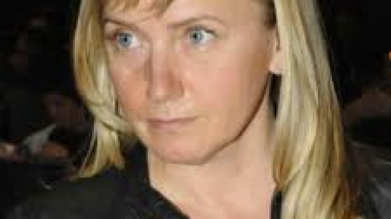 Елена  Йончева призова от трибуната на Европейския парламент: България не бива да бъде наказвана заради своите политици
