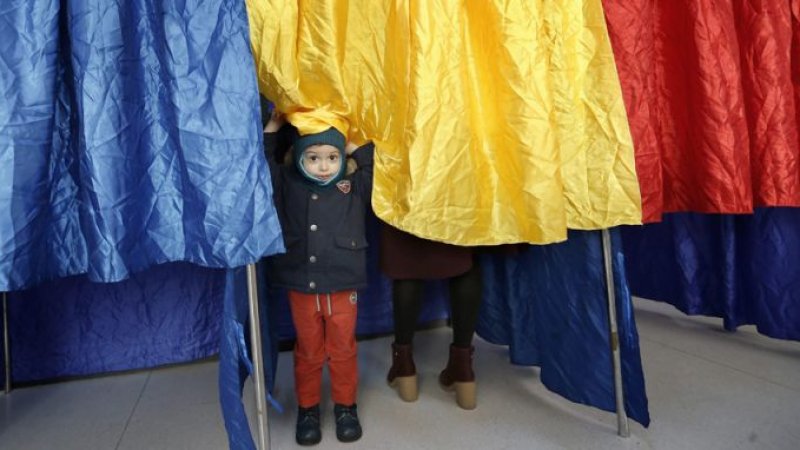 В Румъния днес гласуват за президент