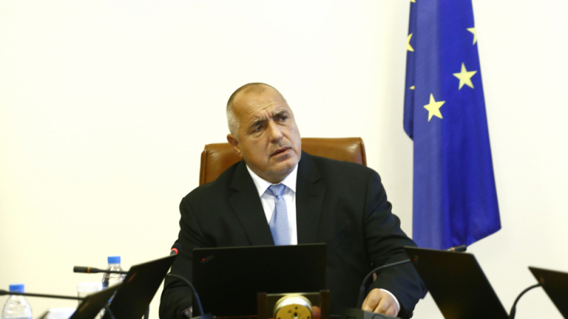 Извънредно в БЛИЦ! Борисов взе главата на социалния министър