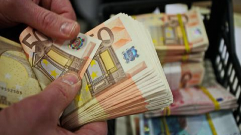 Русия загърбва долара и се насочва към еврото
