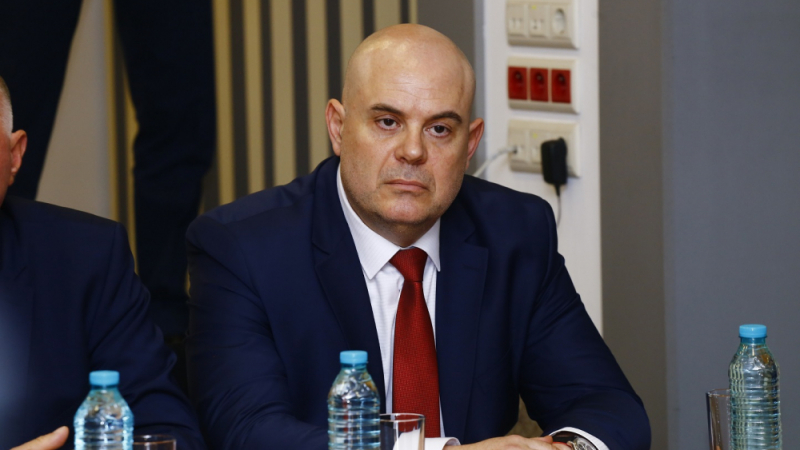 Асоциацията на прокурорите със становище заради атаката на група съдии срещу Иван Гешев