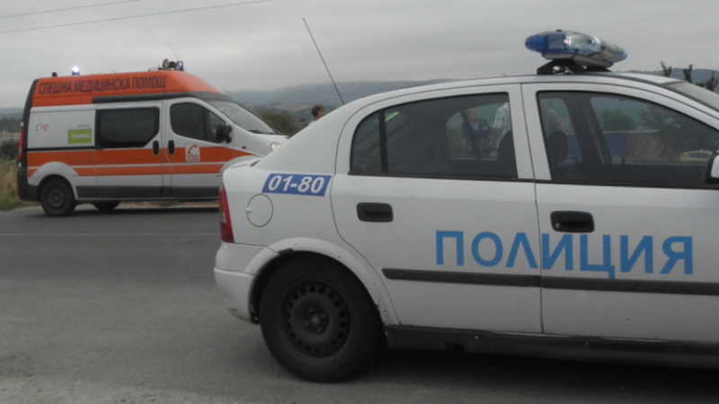 Кървава драма край Котел: Микробус с пътници излетя от мост 