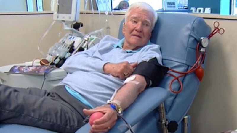 Уникално! Мъж дари 303 литра кръв и спаси 1920 живота