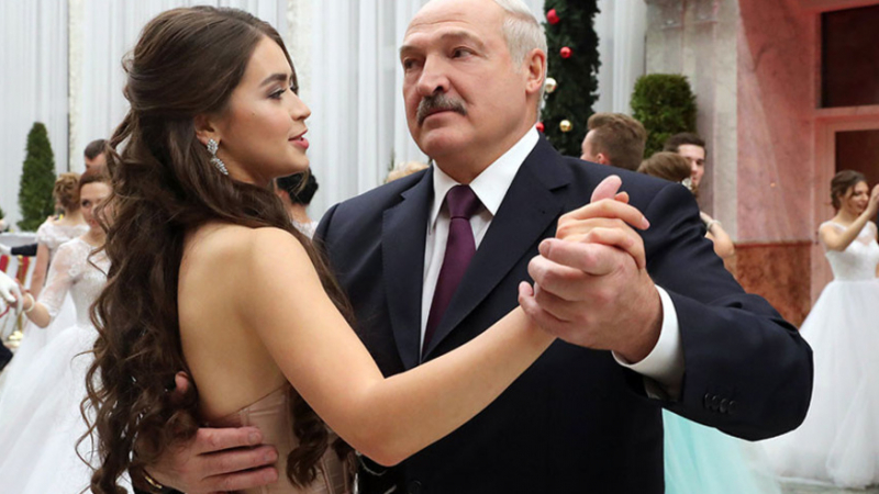 Секс скандалът с Мис Беларус и Лукашенко се разгаря 