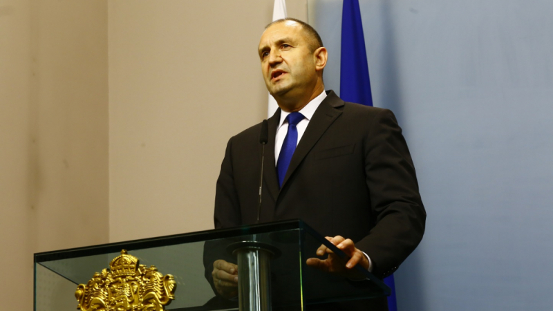 Президентът Радев показа невиждана СНИМКА за сбогом със Стефан Данаилов