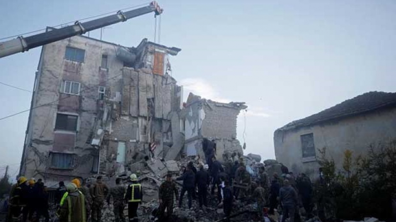 Адът няма край! Трето силно земетресение в Албания СНИМКИ