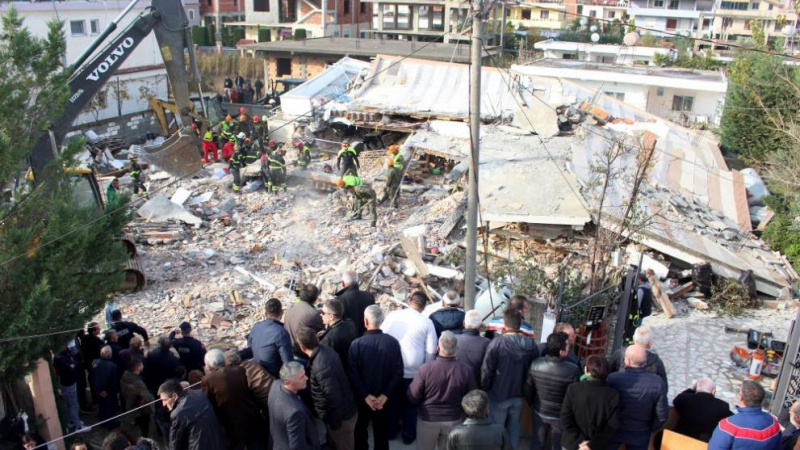 49 са потвърдените жертви след земетресението в Албания