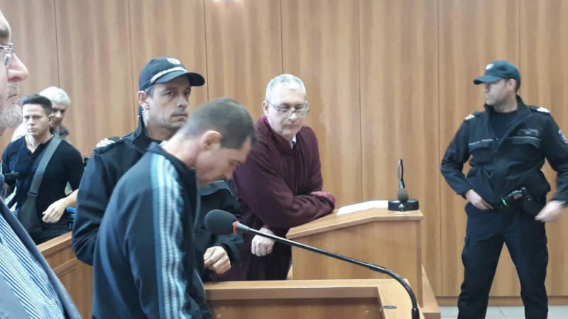 Двойният убиец от Пловдив се разплака в съда, но магистратите не се смилиха
