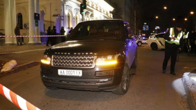 Убиха 3-годишното дете на депутат и човек на Порошенко в центъра на Киев ВИДЕО