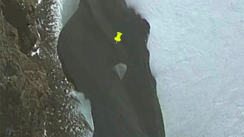 Мистерия в Антарктика: Google Earth засне кораб на извънземни ВИДЕО