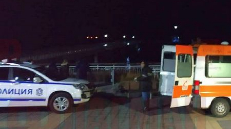 Полиция и пожарна обградиха Моста в Бургас заради кошмарна находка