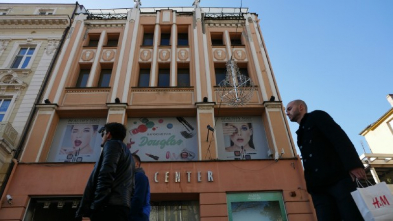 Месарски бос взе огромна сграда в центъра на Пловдив