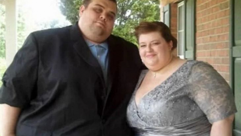 Двойка загуби 240 килограма, не е за вярване как изглеждат сега СНИМКИ