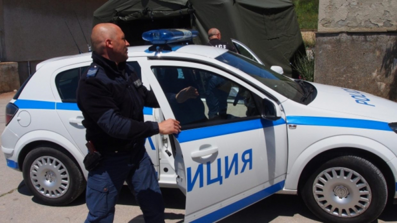 Пловдивски ченгета претърсиха БМВ и се хванаха за главата СНИМКА 