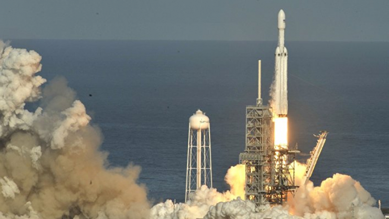 NASA показа най-мощната ракета в света за всички времена ВИДЕО