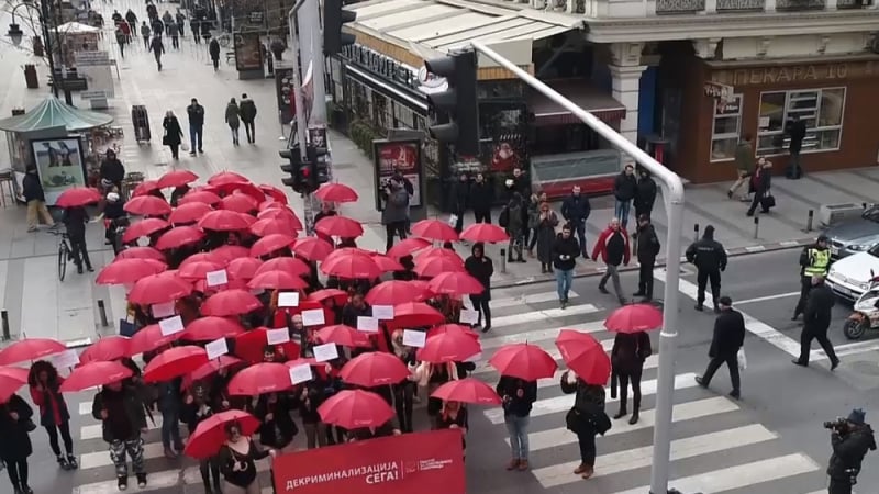 Проститутки и травестити в Скопие готвят пореден парад ВИДЕО