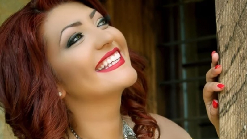 Пернишка певица изплака болката си с песен за водния режим ВИДЕО