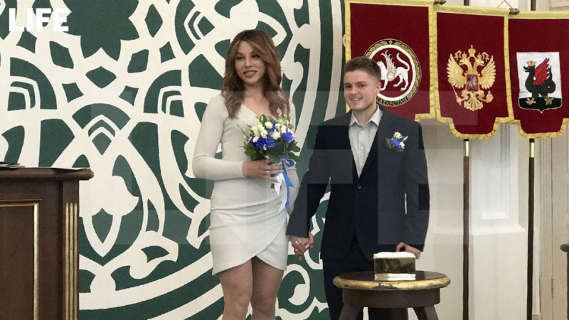 Трансджендъри се ожениха в Казан, планират деца ВИДЕО