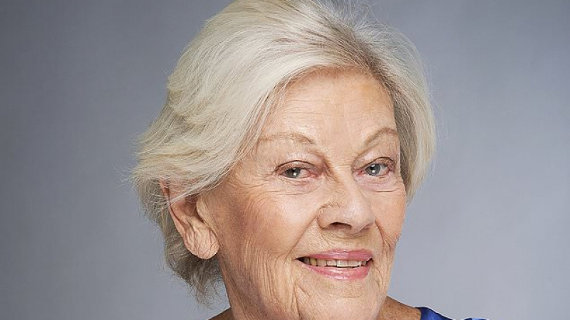 Вечно млада 89-годишна баба сподели тайните на красотата си СНИМКИ
