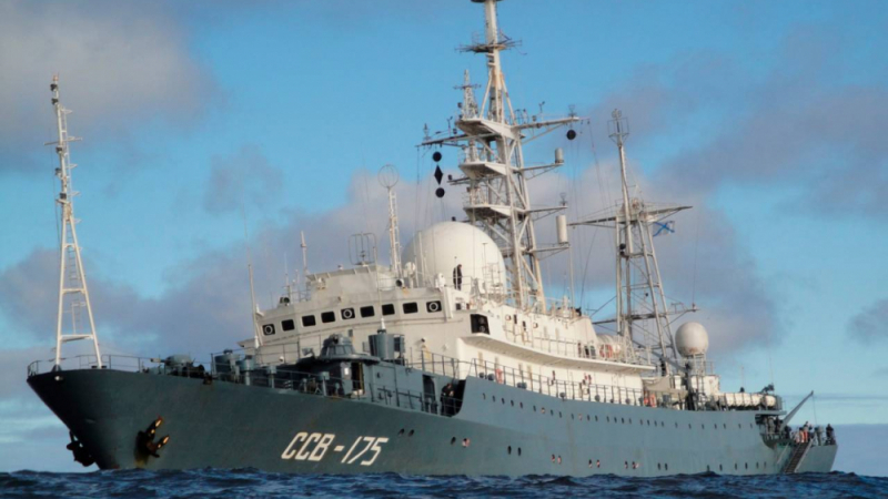 CNN: Руски кораб маневрира опасно край бреговете на Флорида