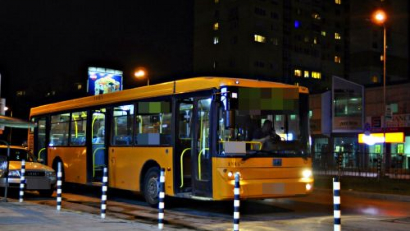 Шофьор на автобус от градския и младеж си спретнаха здраво меле в София
