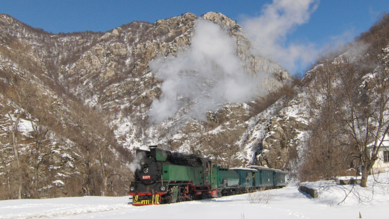 БДЖ организира празнично пътуване с парен локомотив между Септември и Велинград