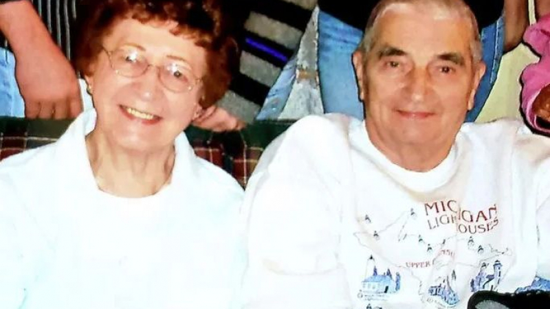 Романтична смърт: Съпрузи живяха щастливо 70 години, а накрая... СНИМКИ 