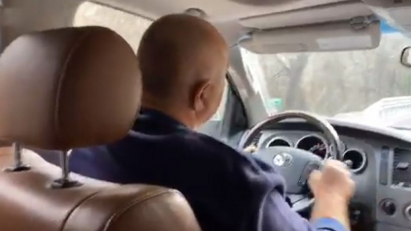 Борисов пак подкара джипа и се разгневи заради кражби по нов път ВИДЕО