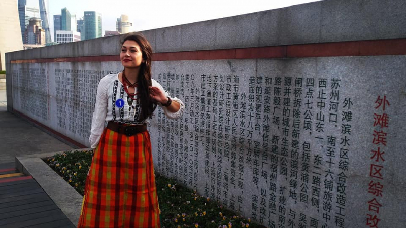 Ослепителна хубавица от Родопите накара китайците да онемеят  