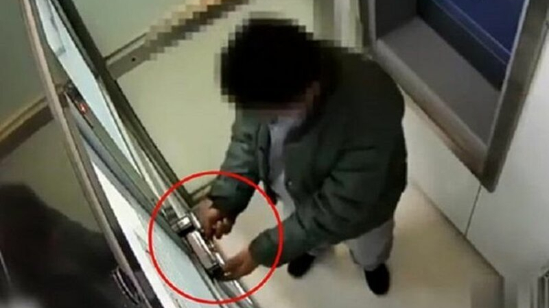 Пишман крадец реши да ограби банкомат, но получи неочакван отпор от... ВИДЕО 