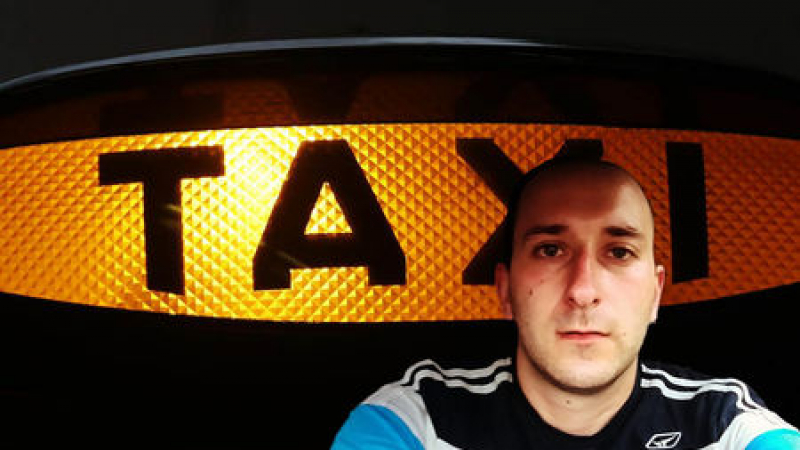 Таксиметровият шофьор, заплашен от пияна бургаска батка, проговори за ужасяващия екшън