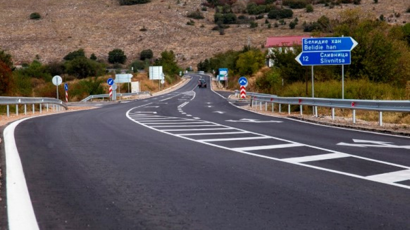 Близо 290 км пътища са ремонтирани през 2019 г. със средства от ЕС СНИМКИ