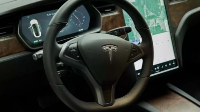 Tesla пусна първите коли, произведени в Китай