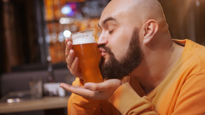 Наистина ли бирата ускорява почерняването и колко е безопасна ВИДЕО