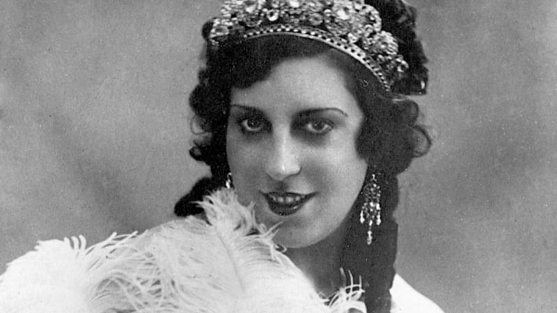 В началото на 30-те примадона проваля дебюта на Мими Балканска в операта 