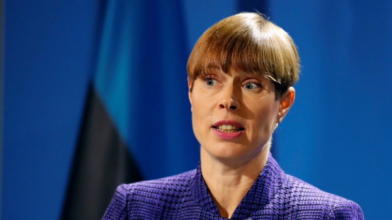 Естонският президент обясни защо внуците й ходят в руска детска градина