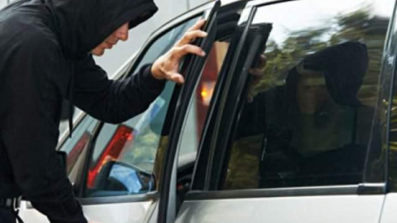Внимание, шофьори: Съд постанови, че за открадната лизингова кола вноските се дължат до дупка 