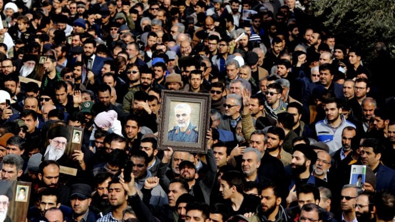 На погребението на Сюлеймани ехтят закани за мъст, ето как отговори Америка ВИДЕО