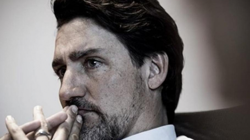 Канадският премиер стана хит в мрежата с тази СНИМКА