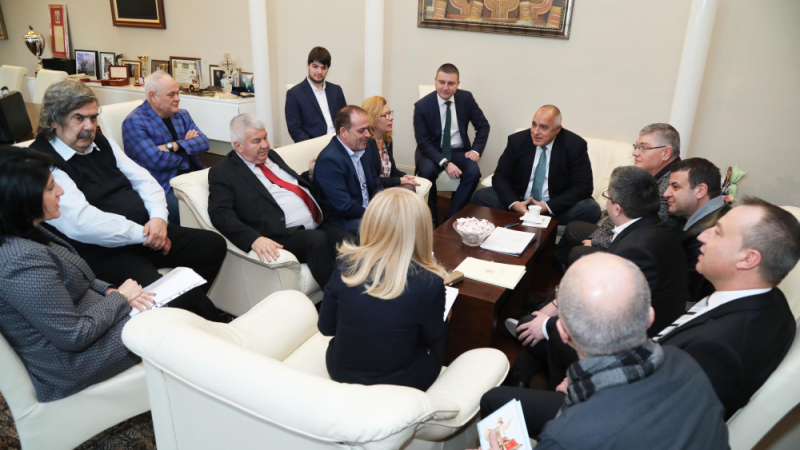 Борисов на извънредна среща в МС
