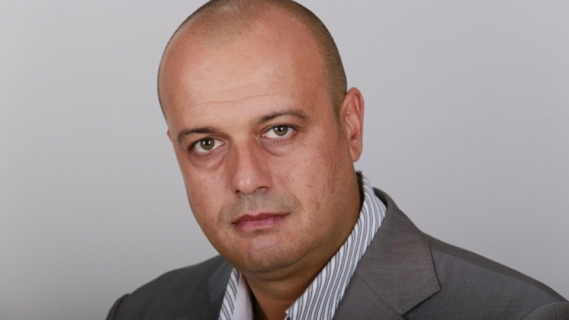 Социалист с безпощаден коментар след оставката на Нено Димов 
