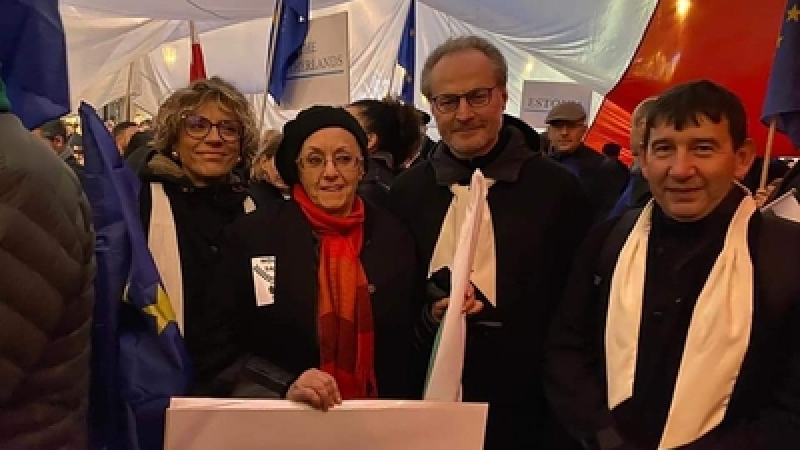 Лозан Панов цъфна на политически митинг във Варшава