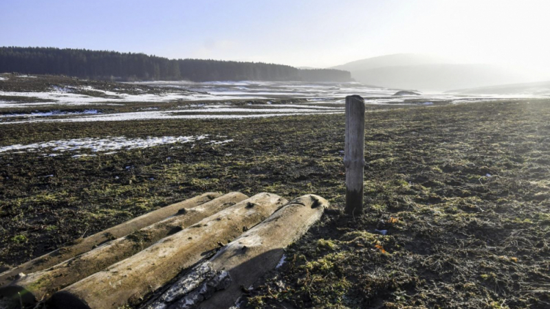 СНИМКИ на язовир "Студена" разкриват страшните мащаби на водната криза 