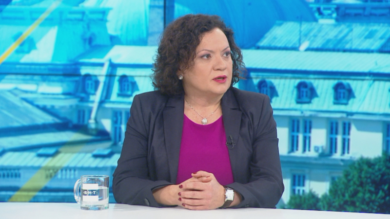 Ивелина Василева посочи как да се реши кризата в Перник