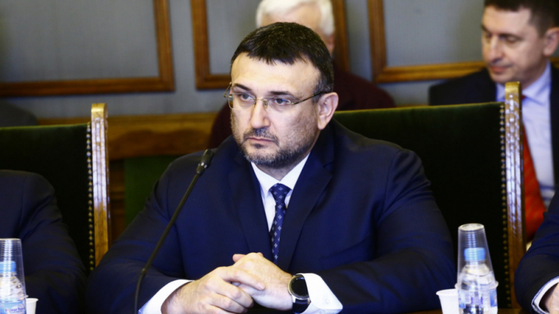 Младен Маринов пита Рашков: КОЙ ще подаде оставка за репресиите на изборите?