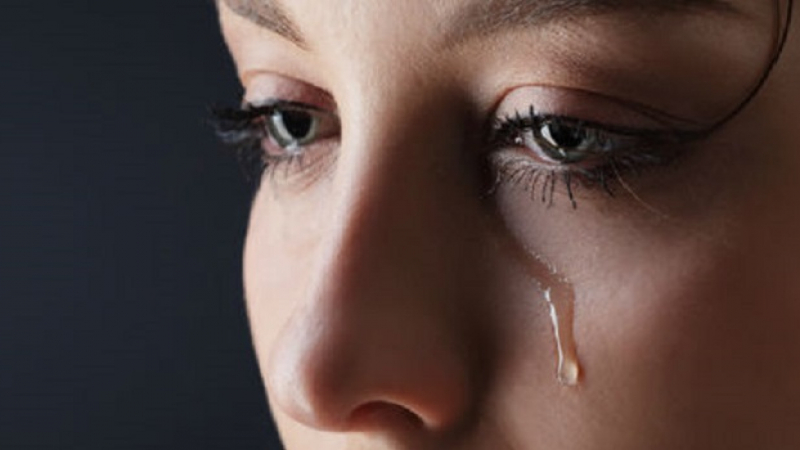Момиче се разплака, когато прочете бележка, изгубена на летището в Денвър СНИМКА