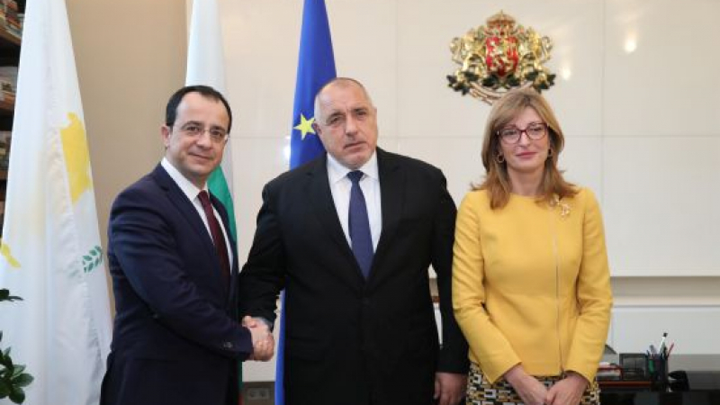 Борисов и Захариева проведоха среща с министъра на външните работи на Кипър СНИМКИ