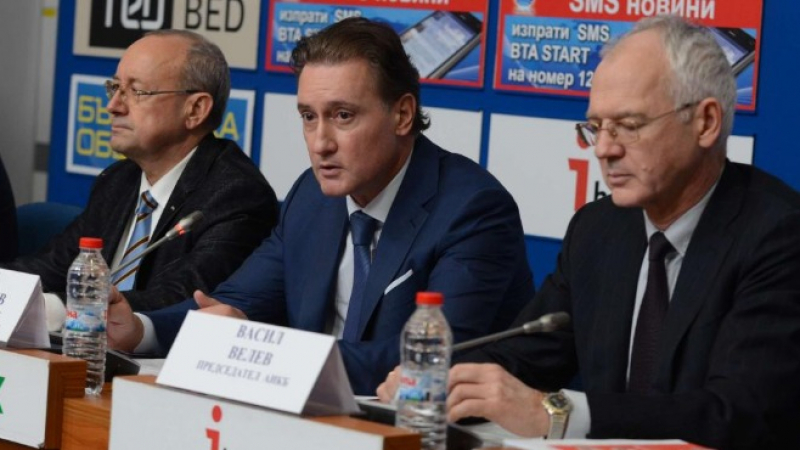 Домусчиев: Българската икономика работи стабилно и вървим нагоре СНИМКИ