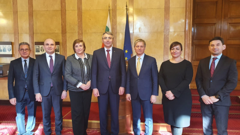 Евродепутатите от ДПС – на срещи в София с председателя на „Обнови Европа“ 